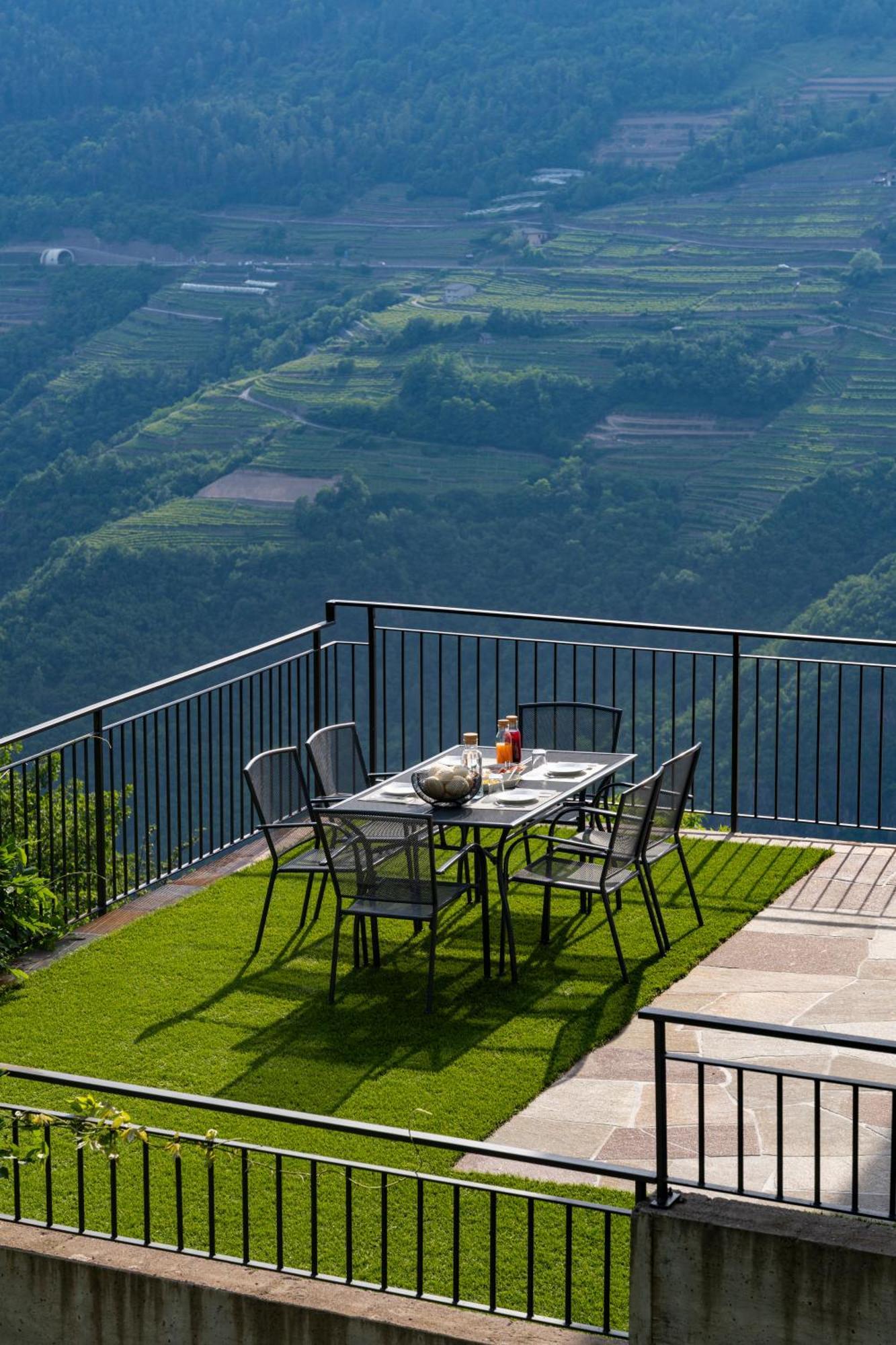 B&B Al Lupo Solitario Segonzano ภายนอก รูปภาพ